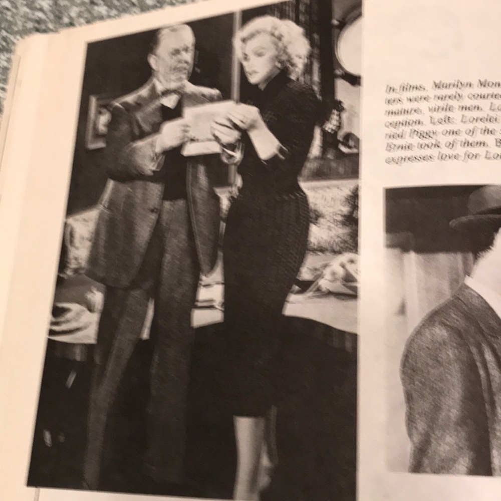 Book - Picture 3 of 4